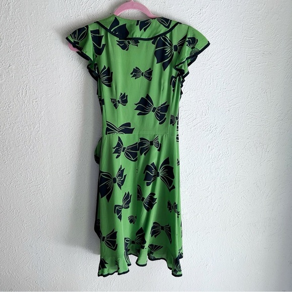 Nanette Lepore Silk Wrap Dress Bow Print Y2K Sz 6 Miley Cyrus - Picture 6 of 7